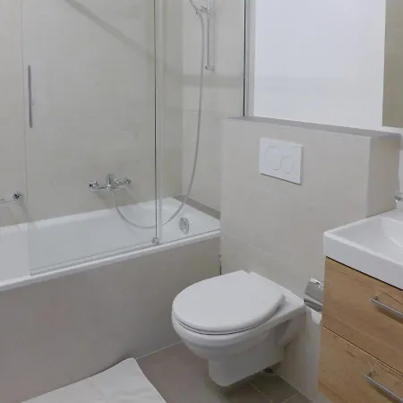 Clair-azur B 65 By Interhome Apartamento Crans-Montana